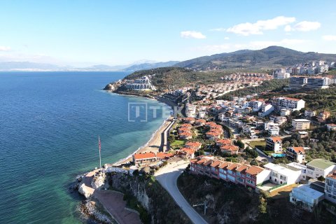 4+1 Apartment in Mudanya, Turkey No. 11317 6