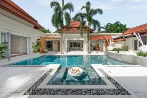 4 bedrooms Villa in Phuket, Thailand No. 2666 1