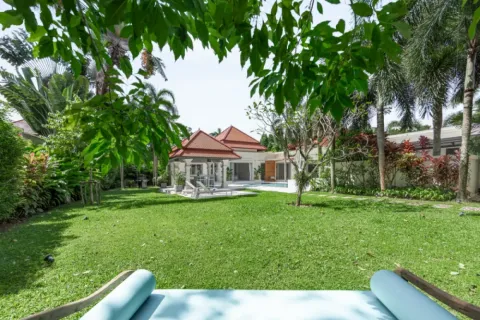 4 bedrooms Villa in Phuket, Thailand No. 2666 7