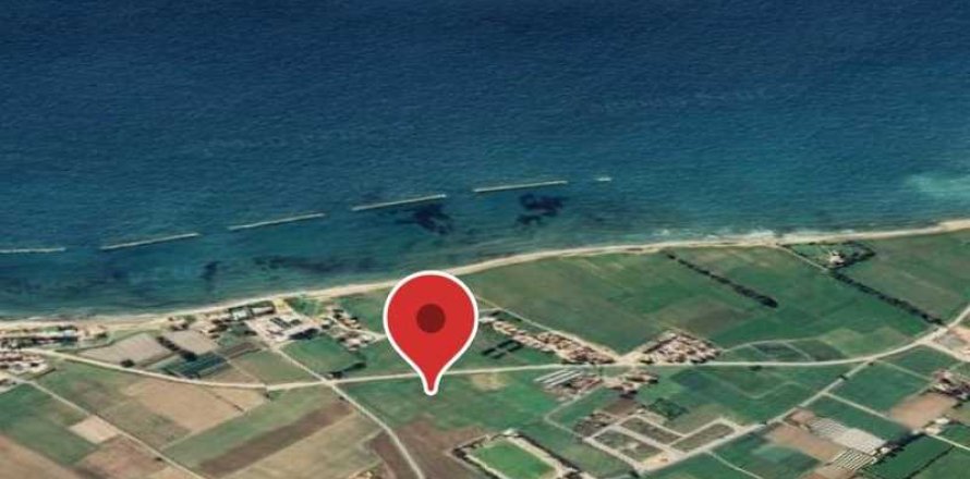 22800m² Land in Pervolia, Cyprus No. 64610