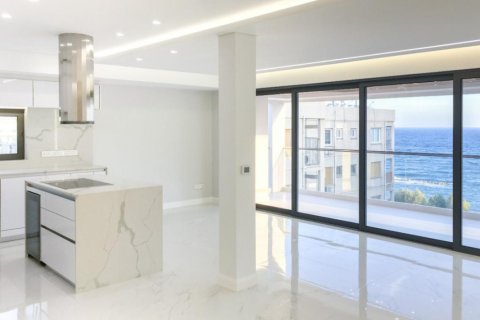 3 dormitorios Apartment en Limassol, Cyprus No. 51330 4