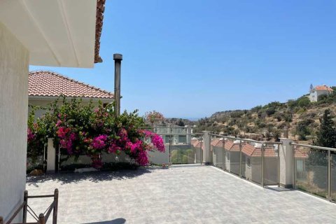 4 bedrooms Villa in Agios Tychonas, Cyprus No. 28618 2