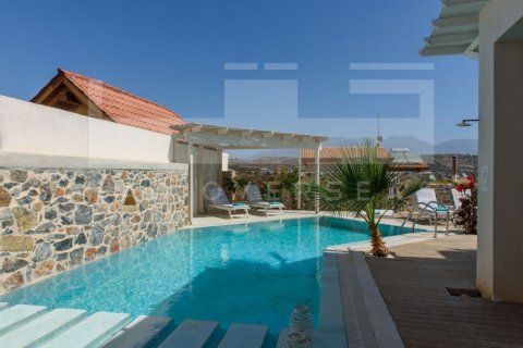 3 bedrooms Villa in Heraklion, Greece No. 24336 9