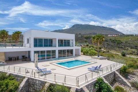 3 bedrooms Villa in Chania, Greece No. 64799 2