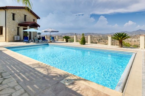 3 bedrooms Villa in Alaminos, Cyprus No. 64822 3