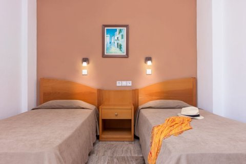 1000m² Hotel in Heraklion, Greece No. 55878 22