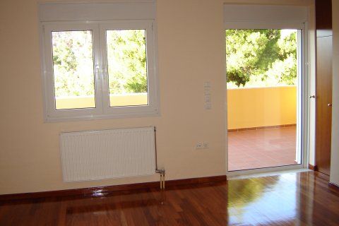 3 bedrooms House in Athens, Greece No. 55883 4