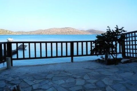 8 bedrooms House in Agios Nikolaos, Greece No. 57094 1