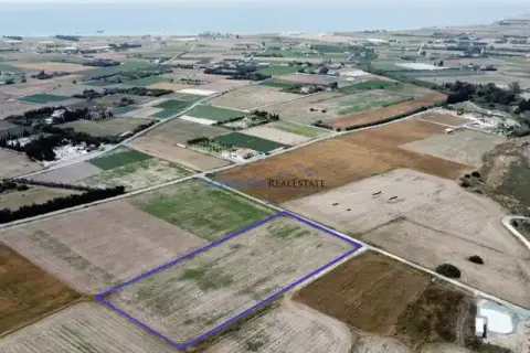 11988m² Land en Kiti, Cyprus No. 41500 1