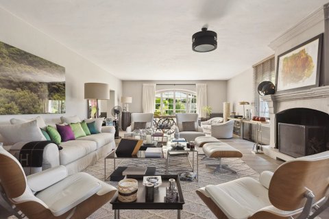 8 bedrooms Villa in Valbonne, France No. 78322 4