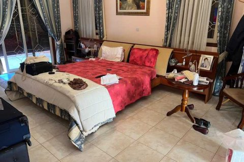 5 bedrooms House in Larnaca, Cyprus No. 78340 6