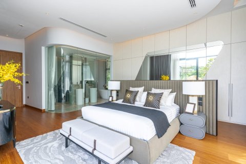 4 bedrooms Villa in Phuket, Thailand No. 929 6