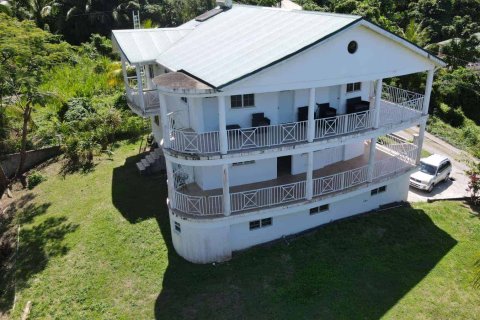 4 chambres House à Portsmouth, Dominica No. 66243 4