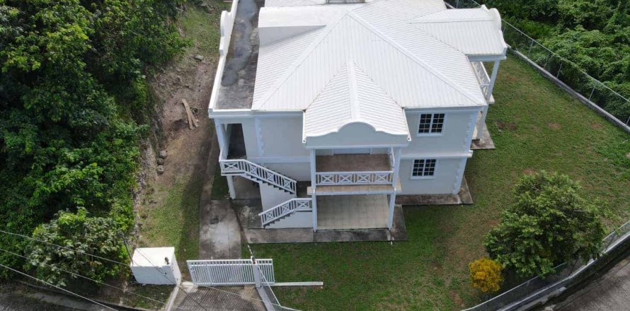 6 dormitorios Commercial property en Portsmouth, Dominica No. 66239