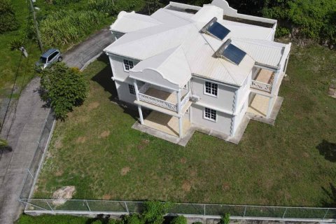 6 bedrooms Commercial property in Portsmouth, Dominica No. 66239 3