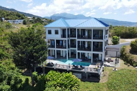 4 chambres Villa à Savanne Paille, Dominica No. 66240 1