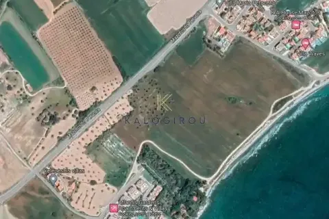 8028m² Land in Mazotos, Cyprus No. 35550 1