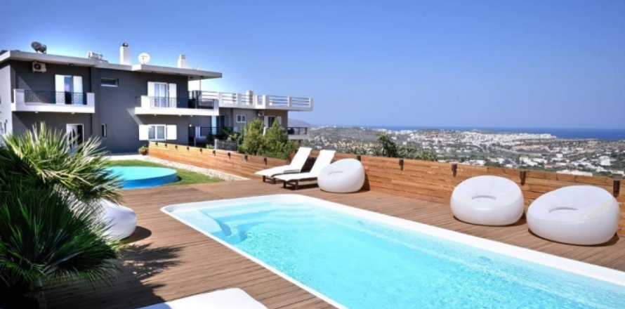 3 bedrooms Villa in Chania, Greece No. 48095