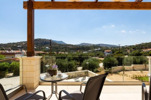 5 bedrooms Villa in Chania, Greece No. 48096 11