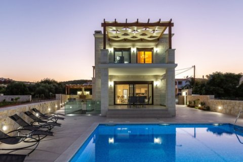 5 bedrooms Villa in Chania, Greece No. 48096 3