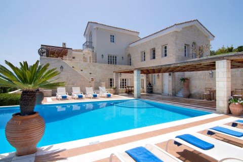 1200m² Villa in Agios Nikolaos, Greece No. 55484 1