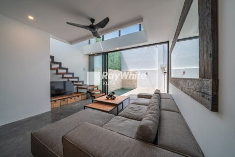 2 bedrooms Villa in Canggu, Indonesia No. 22776 19