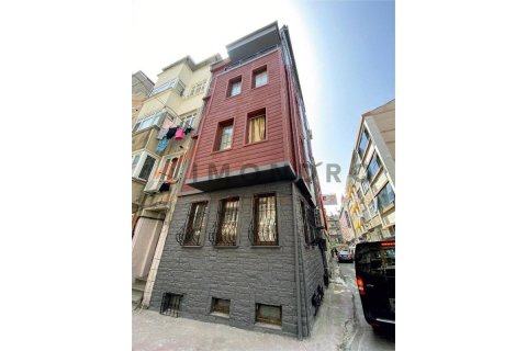 6+1 Villa in Fatih, Turkey No. 16989 3