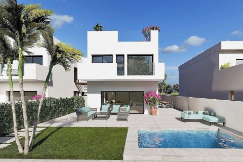 4 bedrooms Villa in Torre de la Horadada, Spain No. 26381 2