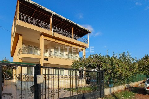 6+3 Villa in Dosemealti, Turkey No. 22021 3