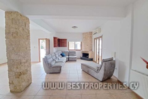 5 dormitorios House en Oroklini, Cyprus No. 74107 6