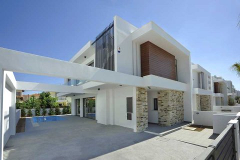 4 dormitorios House en Larnaca, Cyprus No. 74109 3