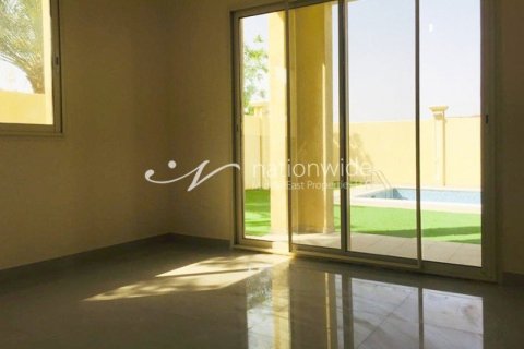 5 bedrooms Villa in Baniyas, UAE No. 3448 5