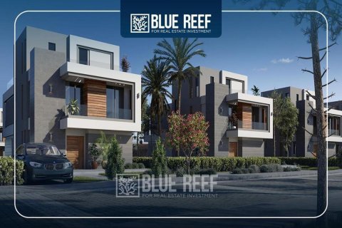 3 bedrooms Townhouse in New Capital Compounds, Egypt No. 38439 3