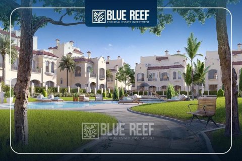 3 bedrooms Townhouse in New Capital Compounds, Egypt No. 38439 6