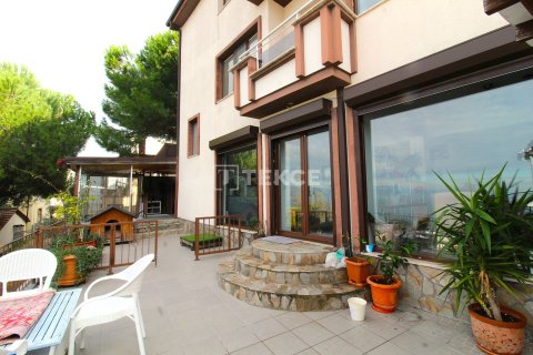 2+1 Villa en Mudanya, Turkey No. 17552 4