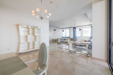 3 bedrooms Penthouse in Limassol, Cyprus No. 76305 9