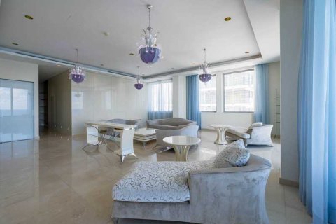 3 bedrooms Penthouse in Limassol, Cyprus No. 76305 5