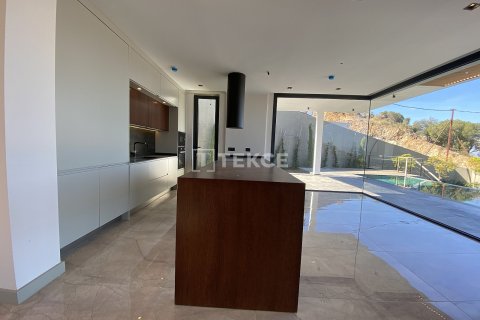 5+1 Villa in Bodrum, Turkey No. 11065 9