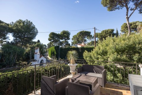 4 bedrooms Villa in Antibes, France No. 67957 4