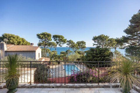 4 bedrooms Villa in Antibes, France No. 67957 5