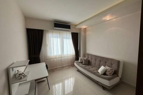 2+1 Apartment in Mahmutlar, Turkey No. 13865 9