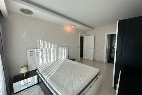 2+1 Apartment in Mahmutlar, Turkey No. 13865 15