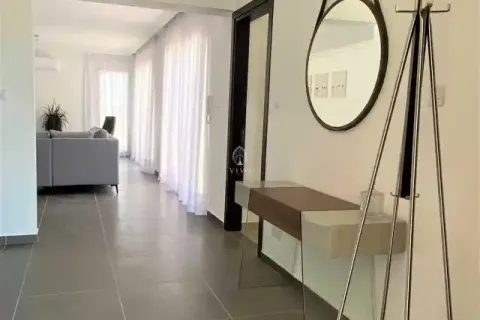 4 bedrooms Villa in Pyrgos, Cyprus No. 77233 4