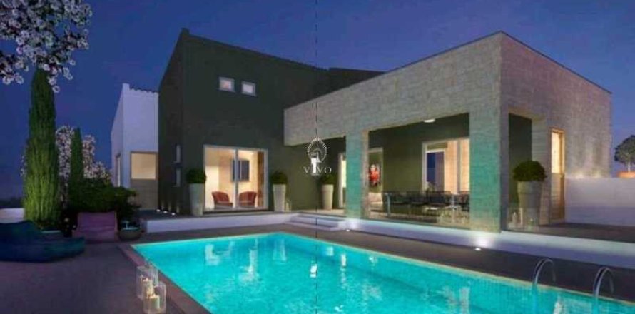 3 bedrooms House in Pissouri, Cyprus No. 77229