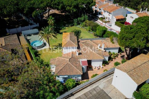 4 bedrooms Villa in Marbella, Spain No. 26531 27