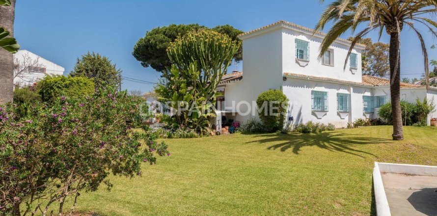 4 dormitorios Villa en Marbella, Spain No. 26531