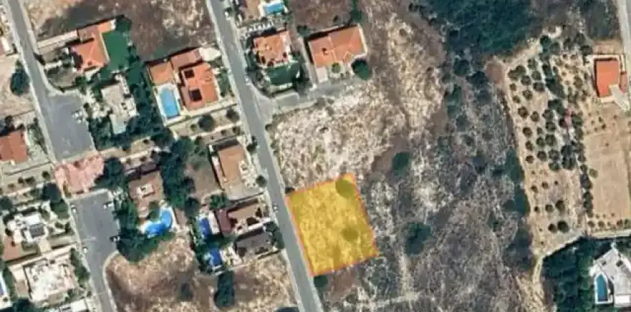 1025m² Land en Agios Athanasios, Cyprus No. 35512