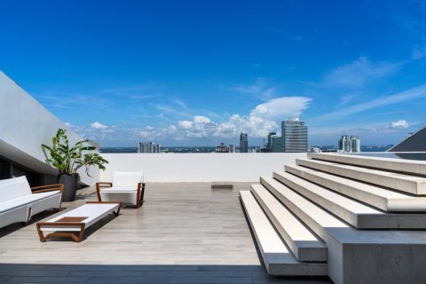 4 dormitorios Penthouse en Miami, USA No. 62419 2