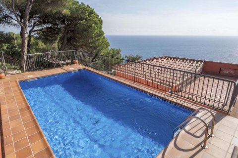 4 bedrooms House in Blanes, Spain No. 25446 7