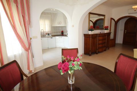 5 bedrooms Villa in Calpe, Spain No. 25535 18